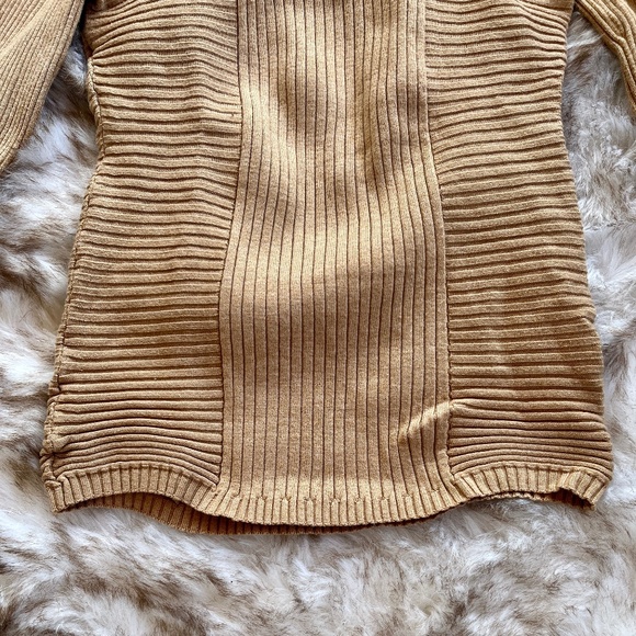 INC International Concepts Women's Ribbed Turtleneck (S) - Picture 3 of 6